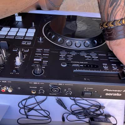 Pioneer DDJ-REV5 2-Channel DJ Controller 2023 - Present - Black image 10