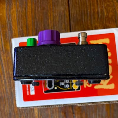 KHDK Electronics Unicorn Blood II Limited Edition Octave Fuzz 2020 - Space Sparkle Dark Matter Graphic image 6