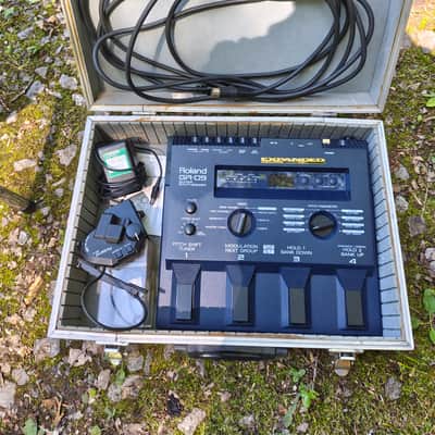 Roland GR-09 guitar synth + GK-3 divided pickup image 2