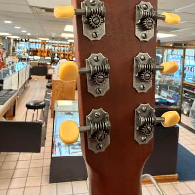 Martin 000-17 Lefty 2010s - Whiskey Sunburst image 9
