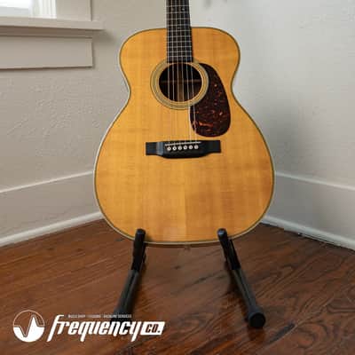 Martin 00-28 Acoustic Guitar - 2016 image 4