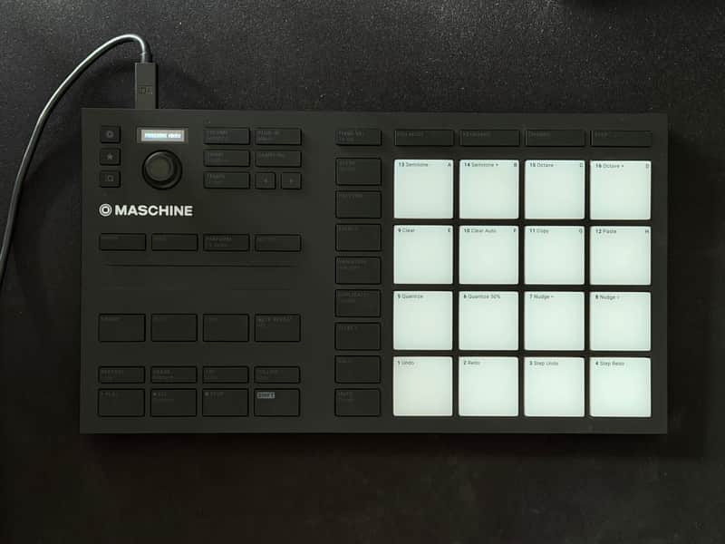 Native Instruments Maschine Mikro MKIII (MK3) 2017 - Black WITH NATIVE INSTRUMENTS LICENSE image 1