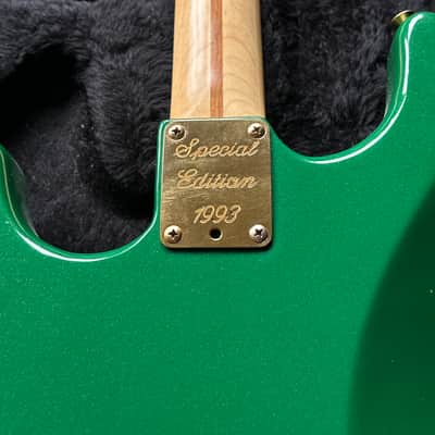 1993 Fender Stratocaster Special Edition Green Metallic/Gold Hardware image 7