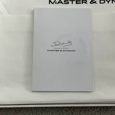 Master Dynamic MA770 Wireless Speaker 2020 - Concrete image 9