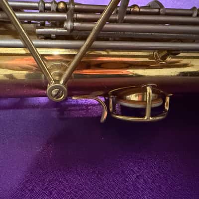 Buescher Aristocrat Tenor Saxophone - Lacquer image 12