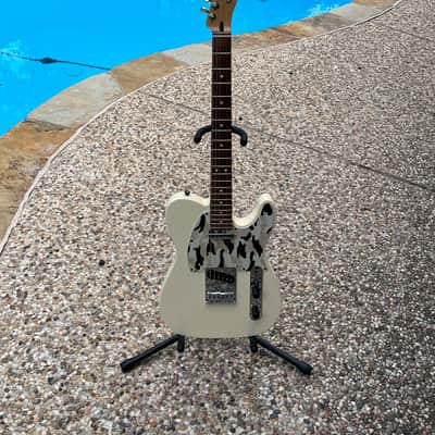 Fender TELECASTER 2020’s - Yellow / Combat image 1