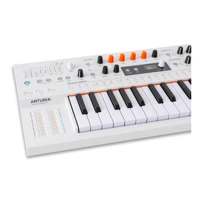 Arturia MiniFreak 37-Key Hybrid Synthesizer with 6-Voice Polyphony and Dual Sound Engines (White) image 4
