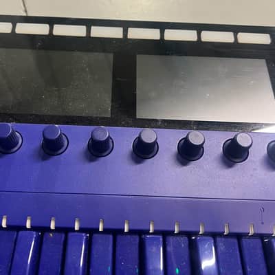 Immagine Native Instruments Komplete Kontrol S49 MK2 Ultraviolet USB/MIDI Keyboard - 10