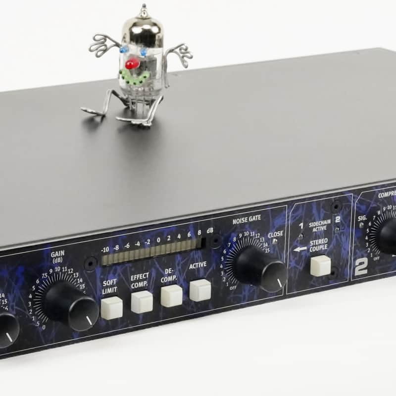 1997 – 2015 SPL 9735 Dynamaxx Dynamic Processor Black w/ Blue …