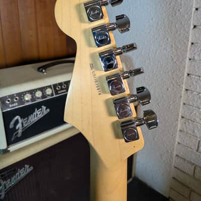 Fender American Standard HSS Stratocaster w/Case - 3-Color Sunburst (2011) image 7