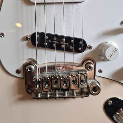 G&L Legacy Tribute 2024 Vintage White image 5