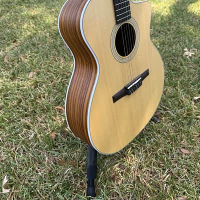 Taylor 214ce-N 2022 - Present - Natural image 3