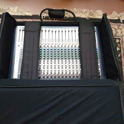 Soundcraft Signature 22 22-Channel Analog Mixer with Effects 2010s - Blue image 3