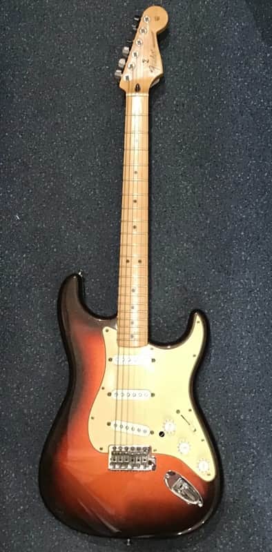 Fender STRATOCASTER MIM COPPER BURST 2010 - COPPER BURST image 1