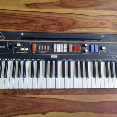 CASIOTONE 403, analog synth 1982.