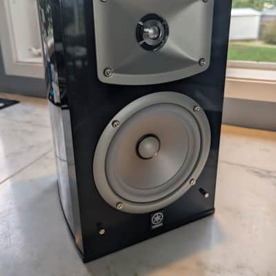 Yamaha NS-333 2-Way Bookshelf Speaker System Black image 14