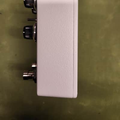 Twilight Pulse Audio Works Konstante 2026 - White image 2