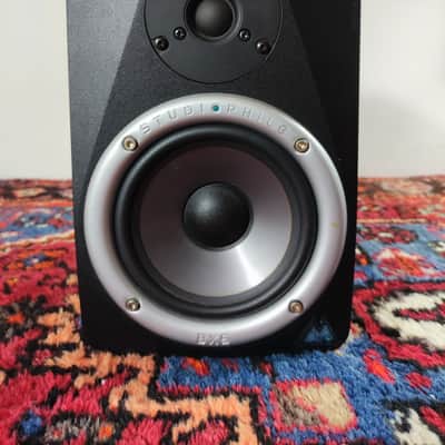 M-audio BX-5 Powered Studio Monitor image 1
