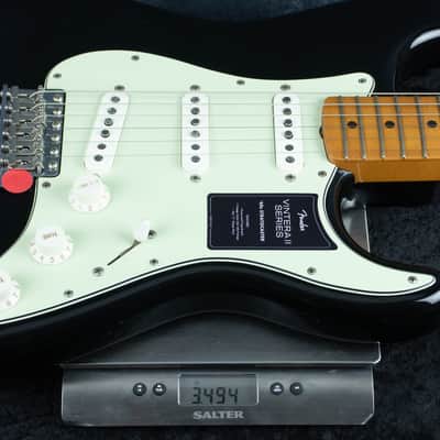 Fender Limited Edition Vintera II Road Worn 60 Strat Black MX25069707 image 5