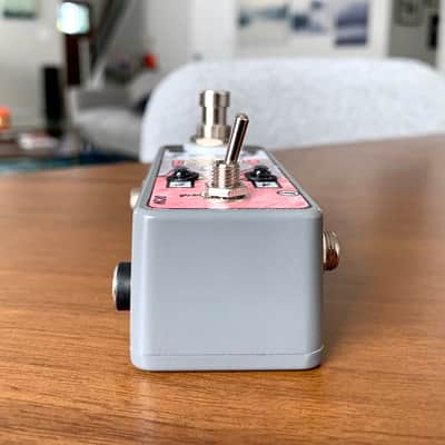 The Abe+ ABY True Bypass AB & Y Switch Utility Pedal (Gray) image 8