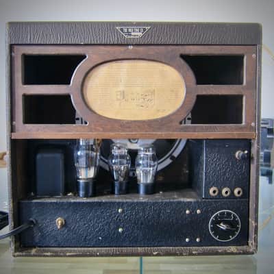 1930s Volu-Tone Guitar Amplifier by Schireson Brothers LA 10"Rola Speaker with Energizing Switch image 15