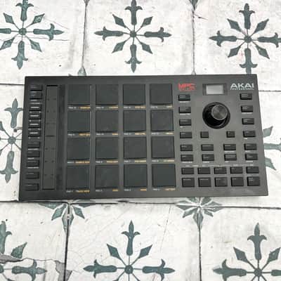 Akai MPC Studio Music Production Controller image 1