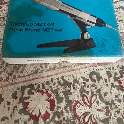 (Boxed) Vintage Sennheiser MD 441 with Leather Case, Discontinued Glass/ Translucent Mic Clip and MZT441 Desktop Stand 1970s - Black / Silver image 17