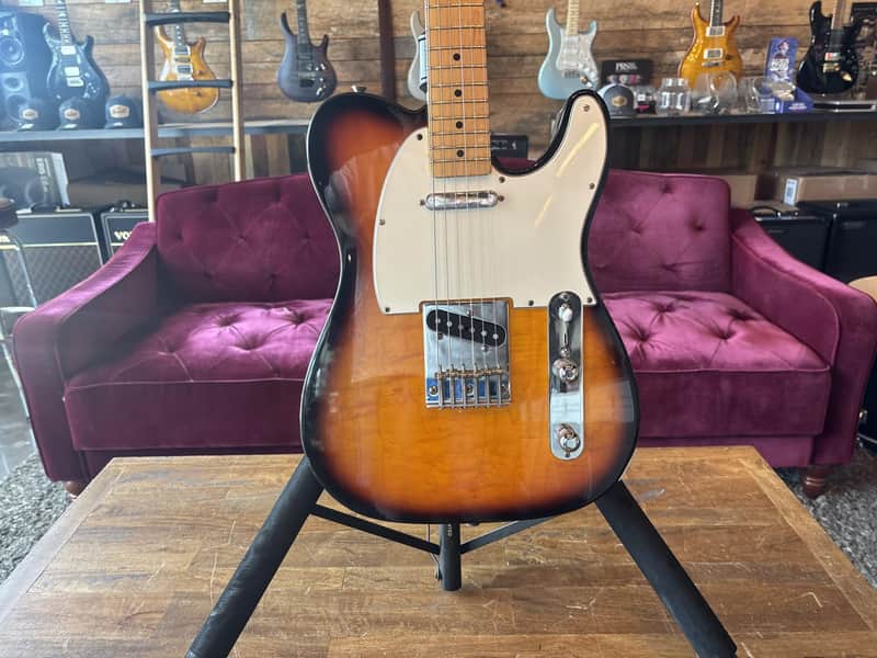 Fender Standard Telecaster - Brown Sunburst