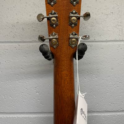 Martin Acoustic Guitar 00-18 Standard Series image 4