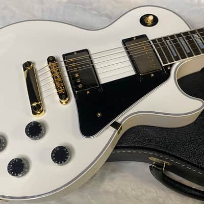 NEW! Gibson Les Paul Custom - Alpine White - Ebony Board - Authorized Dealer - 10.3 lbs - G06430 image 5