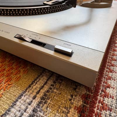 Technics SL-D303 Vintage Direct Drive Turntable image 6