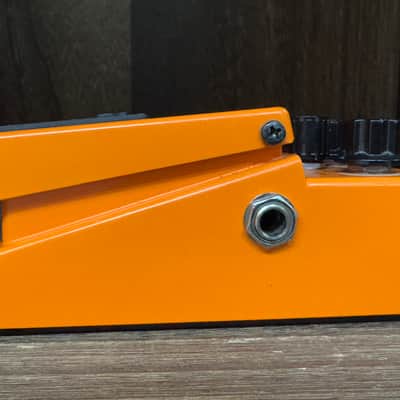 Boss DS-1 Distortion (Silver Label) 1994 - Present - Orange image 2