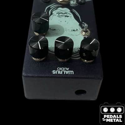 Walrus Audio Julia Chorus / Vibrato Limited Edition - Guitar Center 2017 - Black / Blue - X18294 image 2