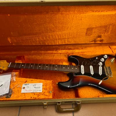 Fender Stevie Ray Vaughan Stratocaster with Pau Ferro Fretboard 2010 - Present - 3-Color Sunburst image 6