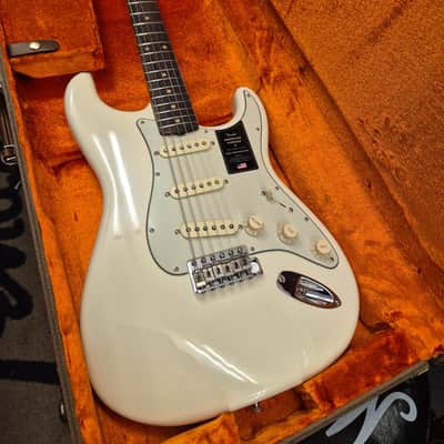 Fender American Vintage II 1961 Stratocaster Olympic White image 1