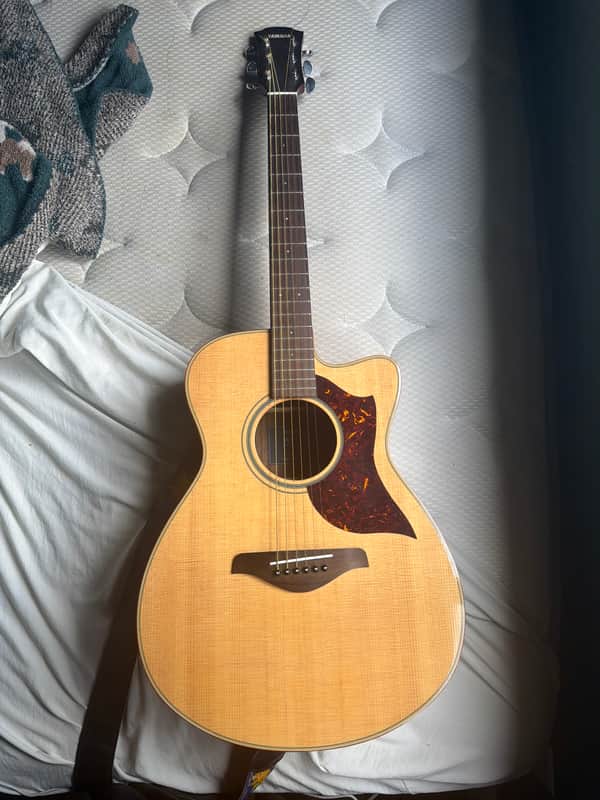 Yamah AC1R Acoustic - electric Guitar image 1
