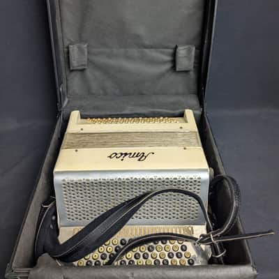 Amico 80 Bass Button Accordion image 8