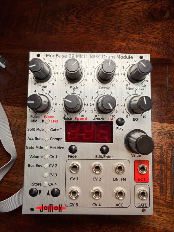 JoMox Modbase 09 2010s - Silver image 1