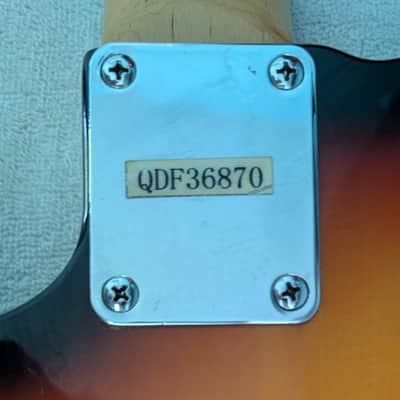 2000's Peavey Generation EXP Electric guitar (SSH) in Sunburst image 7