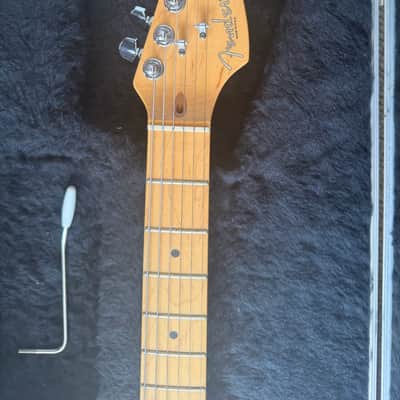 Fender Big Apple Stratocaster with Maple Fretboard 1997 - 2000 - Black image 3