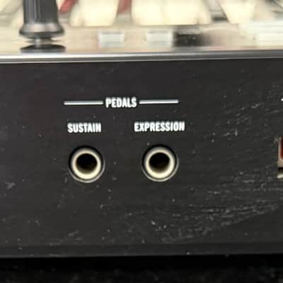 Native Instruments Komplete Kontrol S61 2010s - Black image 7