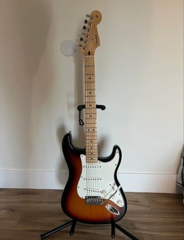 Fender player series Sunburst ( 75th anniversary) image 1