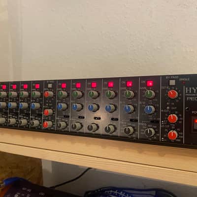 Hyfax PEQ-622 Parametric Equaliser image 1