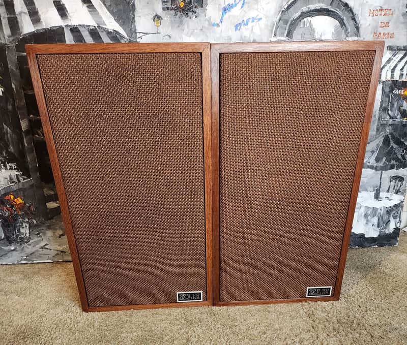 KLH KLH Model 26 vintage speakers 1970 - Walnut image 1