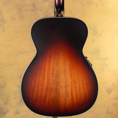Maton Guitars Troubadour Traditional Sunburst image 4
