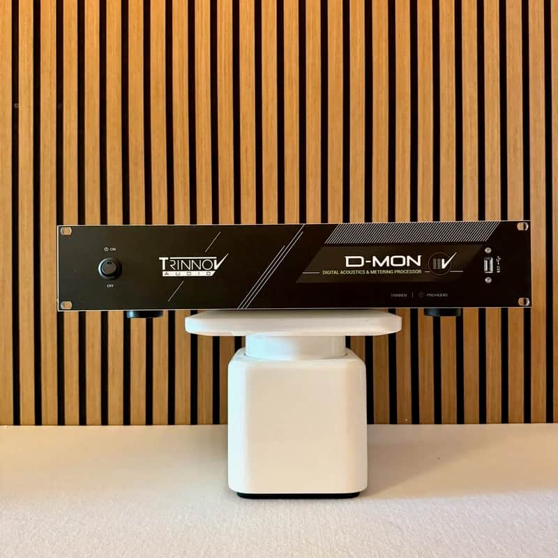 Trinnov D-Mon 16 Channels w/3D Measurement Microphone image 1