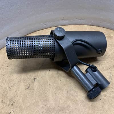 SHURE SM7 USA MICROPHONE- ORIGINAL 70'S/'80'S VINTAGE/ RARE/ CLASSIC! MAKE OFFER! image 6