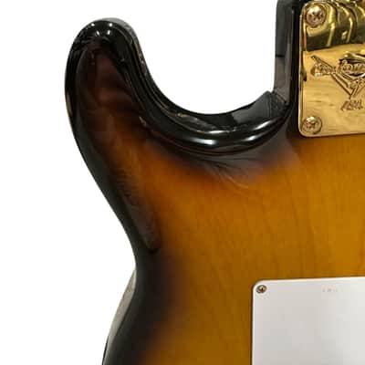Fender Diamond Dealer Custom Shop Limited Edition 40th Anniversary Stratocaster W/ Diamond Ring image 12