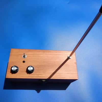 Theremin Planet.  Antenna controlled pitch theremin. Wooden box. image 1