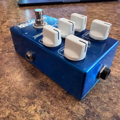 Wampler Ego Compressor V1 (Large Logo) 2010s - Blue image 4